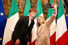 Meloni, Sinner scrive di nuovo la storia, altra pagina indimenticabile