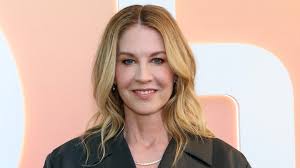 Jenna Elfman: From Dancer to 'Dharma & Greg' Star! Where Is She Now? - Imagen principal del artículo