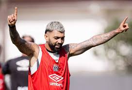 Perto dos 100 gols pelo Santos, Gabigol tem nova chance para atingir marca histórica