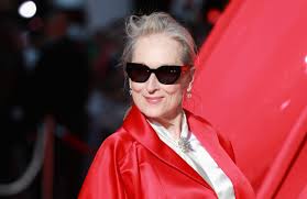Meryl Streep’s Luxe-Looking Slip-On Shoes Are Making Us Reconsider Sneakers This Spring