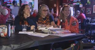 Fighting Illini fans counting down to tipoff of NCAA tournament