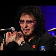 Tony Iommi, el fantástico guitarrista de Black Sabbath tiene cancer . Se le ha diagnosticado un principio de cancer linfático. - Tommy-Iommi