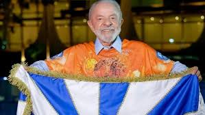 Novo pede cassação de Lula por desfile de Carnaval financiado com R$ 9,65 milhões em recursos públicos