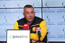 José Giacone sale con una formación que no le dará libertades al Cartaginés