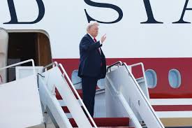 Donald Trump Boeing 747 Air Force One
