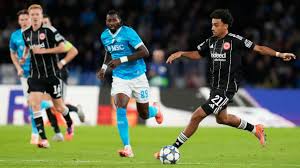 Napoli vs. Frankfurt: Dónde Ver el Choque de Champions League - Imagen ilustrativa del artículo