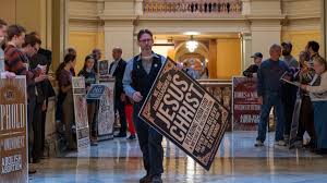'Wicked laws passed in our land': Dueling prayers encapsulate Kansas Legislature's nauseating week