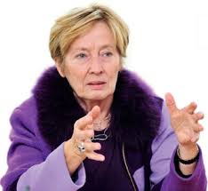 Die gebürtige Dresdenerin Christine Bergmann war von 1998 bis 2002 Bundesfamilienministerin (SPD) unter Gerhard Schröder. In den 90er Jahren gründete die ... - img148675