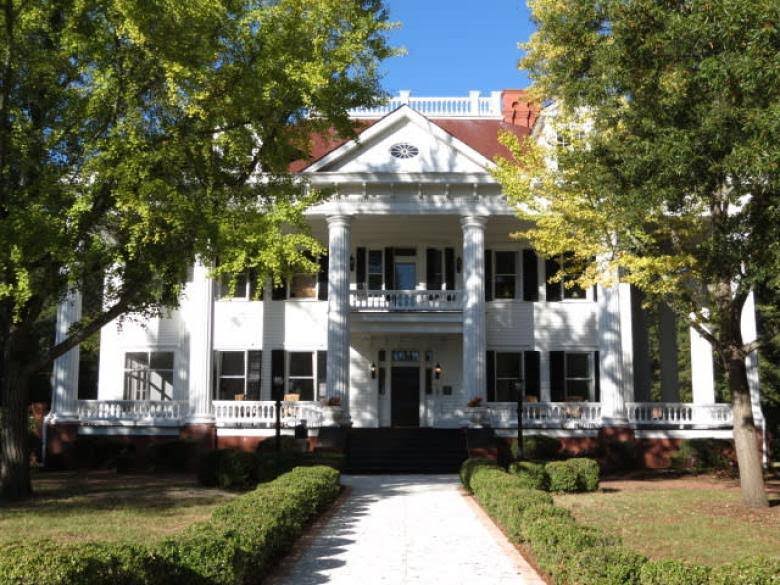 Commercial cleaning service in Covington, GA