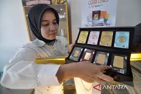 Emas di Pegadaian kompak turun lagi, ada yang anjlok Rp32.000/gram