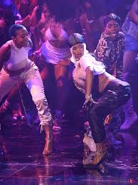 Resultado de imagen para rihanna premios mtv 2016