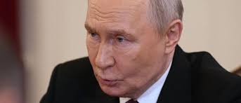 Bürger umgehen offenbar Putins neue Steuer Großbank besorgt wegen wirtschaftlicher Entwicklung in Russland