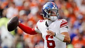 Fantasy Football QB Streamers & Jaxson Dart Rising in NFL QB Rankings