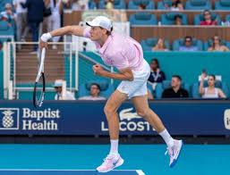 Jannik Sinner è Aryna Sabalenka brillanu cù vittorie è record in i tribunali à l’Open di Miami