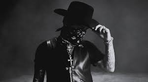 Christian Nodal Miel Con Licor