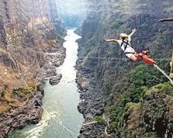 Bungee jumping from the Victoria Falls Bridge, Pearls Tours Victoria Falls