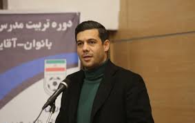 شکوری: پنالتی استقلال درست نبود/ با تیمی جوان مقابل حریف تا دندان مسلح قرار گرفتیم + فیلم