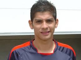 y a Christian Gamboa FC Copenhague (Dinamarca) con este peinado xfavor ---&gt;&gt; - 2597340_0