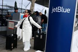 United Airlines Raising Bag Fees as Fuel Prices Soar