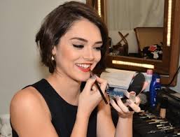 Resultado de imagem para fotos da Isabelle Drummond