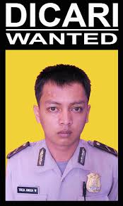 Anggota Polres Ciamis Bripda Tirza Angga Wijaya dipecat dengan tidak hormat karena dinilai indisipliner serta kerap melakukan penipuan terhadap warga. - wanted