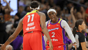 Phoenix Mercury and Chicago Sky WNBA matchup