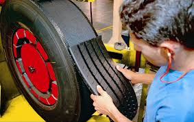 Resultado de imagem para recauchutagem de pneus