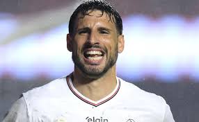 Marcelinho Carioca, ídolo do Corinthians, rasga elogios para Calleri no São Paulo: “Centroavante brilhante”
