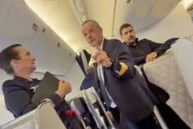Família expulsa de voo da Air France após disputa por assento na Bahia