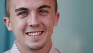 &#39;Old&#39; Frankie Muniz Suffers His First Stroke at Age 26 - 187cbjt0vxnzyjpg