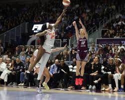Tempo fill major need by acquiring forward Aneesah Morrow from Sun ahead of WNBA trade deadline