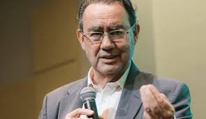 Psiquiatra Augusto Cury anuncia pré-candidatura à Presidência