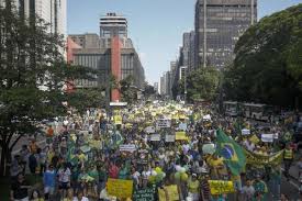 Resultado de imagem para fotos das manifestacoes contra dilma