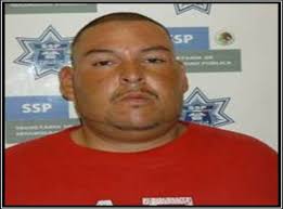 A este sujeto se le vincula como líder de un grupo operativo de la organización delictiva “Los Aztecas”. Carlos Eduardo Flores Aguilera, alias “El Fome”, ... - carlos-estrada-parra