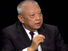 Hong Kong - A personal physician to former Hong Kong leader Tung Chee-hwa was jailed Thursday for 25 months for siphoning off almost 500,000 US dollars of ... - Tung-Chee-Hwa