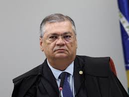 Sem citar Fachin, Dino critica ideia de encerrar inquérito de fake news para 'receber aplausos'