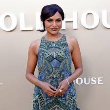 Mindy Kaling Reacts to Fascination Over Her Weight Loss Transformation