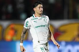 Emiliano Martínez vai garantir bom lucro ao Palmeiras