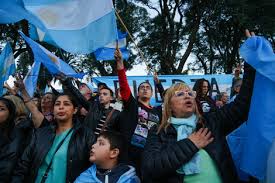 ¡9 de Julio Explosivo! Cristina Reaparece y Enciende el Parque Lezama - Imagen ilustrativa del artículo