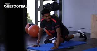 Chevalier, Dro and Kvaratskhelia face PSG gym session