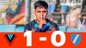 ¡Golazo y Rojo! Brown (A) Vence a Villa San Carlos en un Final Épico - Imagen principal del artículo