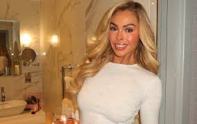 Pilates influencer angers neighbours with garden studio