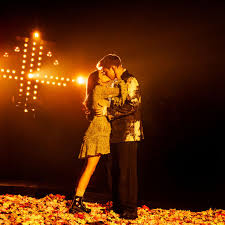 Kissing by the Book: Connor and Zegler in Romeo & Juliet