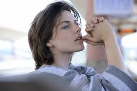 Here&#39;s your feel good story for today. Actress Antje Traue who turned more than few heads ... - Antje%2520Traue%2520Faora-Ul