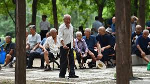 china raise retirement age