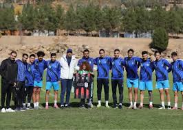 بیرانوند ثانی به حریف استقلال روحیه داد!