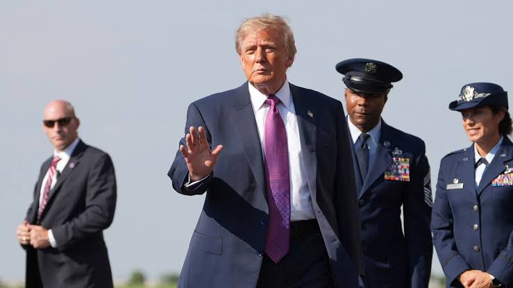 U.S. lawmakers call on Trump to end Iran war at six-month mark; president focuses on Canada trade talks