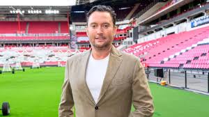 Tino Martin confirms talks about joining De Toppers
