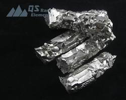 Hafnium zirconium carbide (HfZrC)