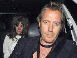 Rhys Ifans exits Anna Friel&#39;s Anna Friel with Rhys Ifans - 11140%25257C00001a472%25257C76bd_Anna-Friel-and-Rhys-Ifans